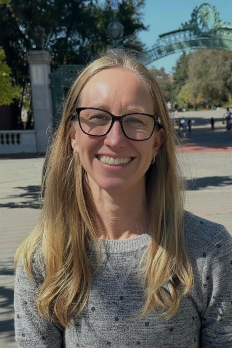 Laura McCarthy